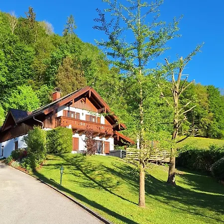 Luxus Alpenparadies Nahe Salzburg Sauna & Whirlpool Holiday home *